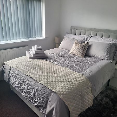 Spacious & Cosy Holiday Home In Manchester Luaran gambar