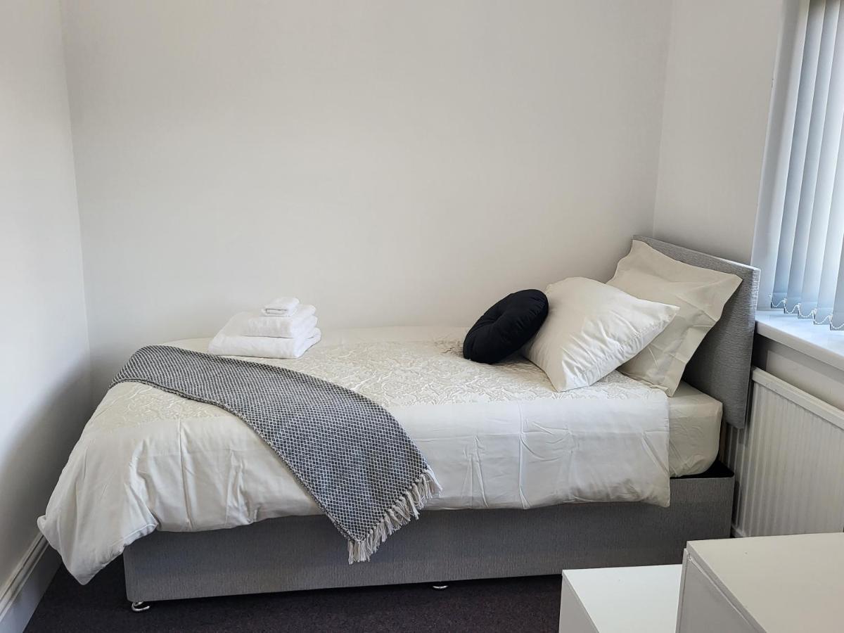 Spacious & Cosy Holiday Home In Manchester Luaran gambar