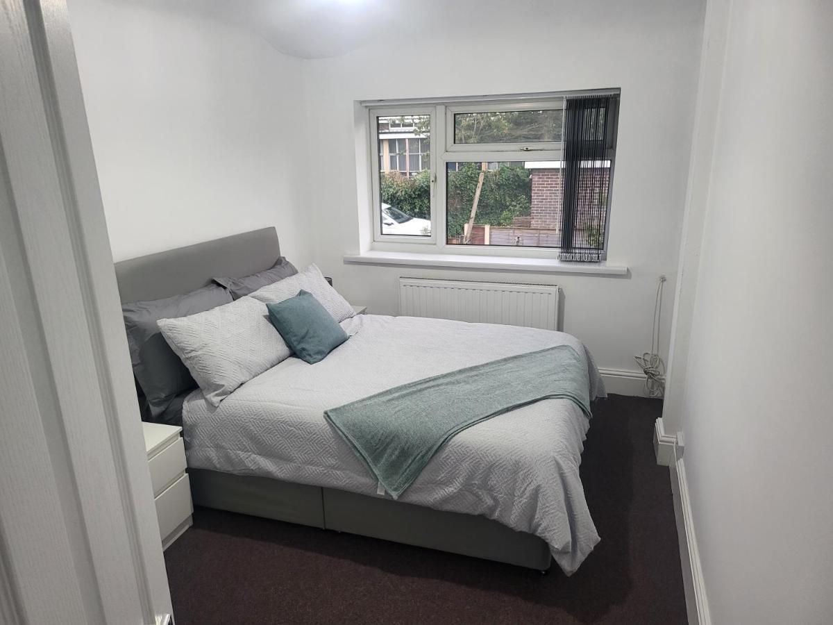 Spacious & Cosy Holiday Home In Manchester Luaran gambar