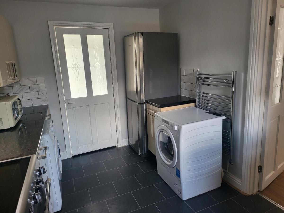 Spacious & Cosy Holiday Home In Manchester Luaran gambar