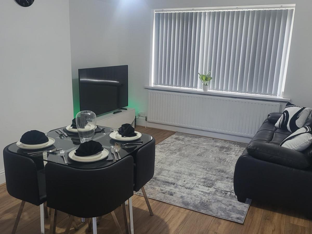 Spacious & Cosy Holiday Home In Manchester Luaran gambar