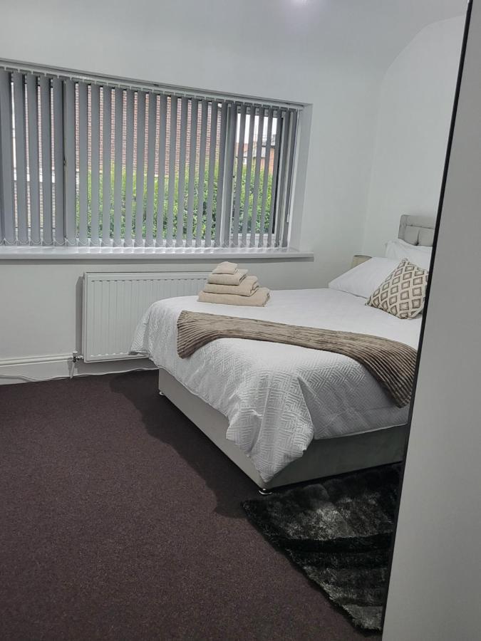 Spacious & Cosy Holiday Home In Manchester Luaran gambar